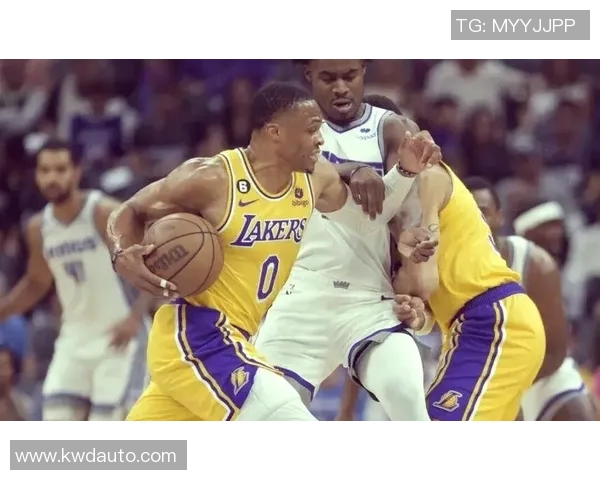 威少火箭对决湖人精彩回顾与赛季前景分析 威少火箭对决湖人精彩回顾与赛季前景分析